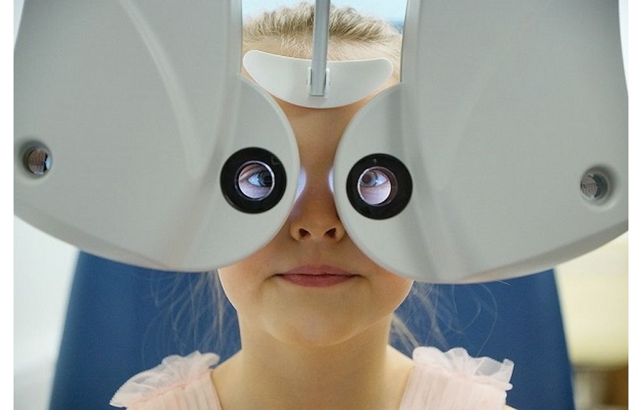 Лазерная коррекция зрения: со скольки лет можно делать, до какого возраста разрешено, возрастные ограничения