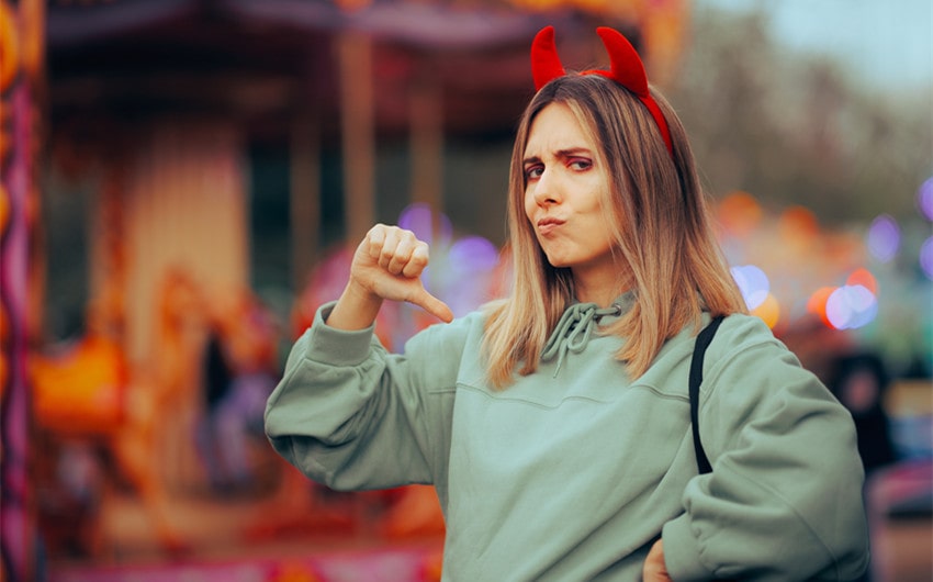 signs of a selfish wife