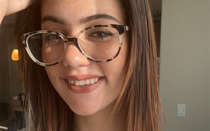 ellie nova age